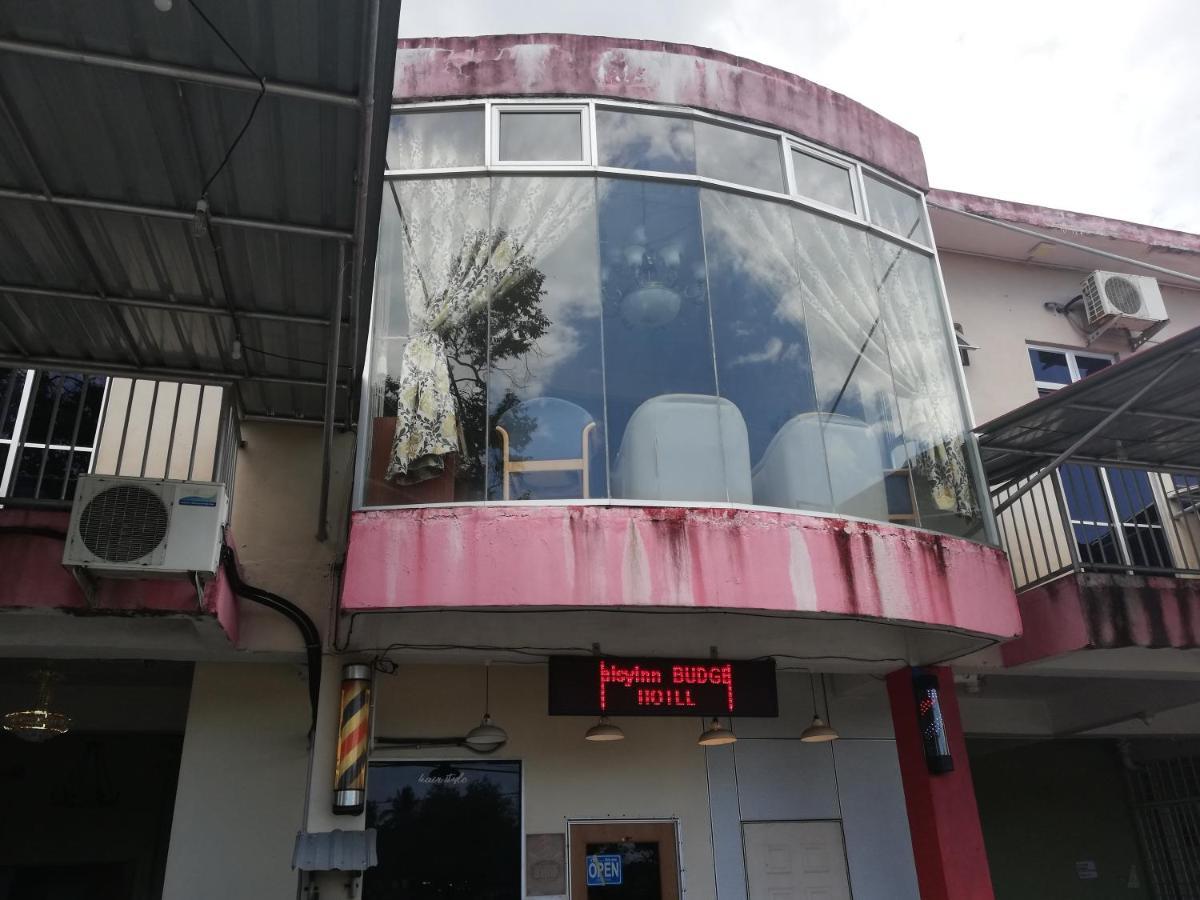 Daisyinn Budget Hotel Kuala Terengganu 캄퐁 공 바닥 외부 사진