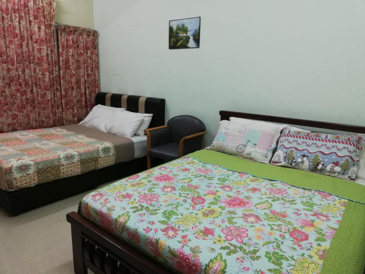 Daisyinn Budget Hotel Kuala Terengganu 캄퐁 공 바닥 외부 사진