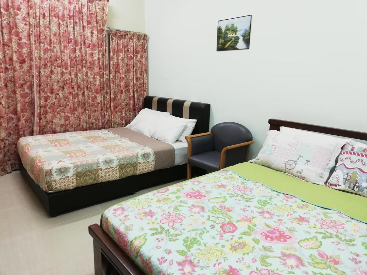 Daisyinn Budget Hotel Kuala Terengganu 캄퐁 공 바닥 외부 사진